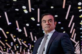 Interpol truy nã đỏ cựu chủ tịch Nissan Carlos Ghosn 