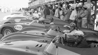 Chuyện thú vị về vụ bắt cóc tay đua F1 huyền thoại Juan Manuel Fangio