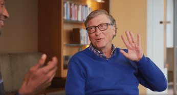 Bill Gates vừa mua một chiếc xe điện, và đó là Porsche Taycan 