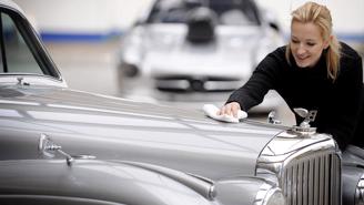 Bảo quản ô tô thế nào khi giãn cách xã hội?