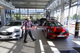 Đức kêu gọi chính phủ bơm tiền để “giải cứu ô tô” hậu COVID-19