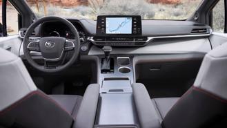 Toyota Sienna mới: minivan hybrid, ấn tượng, không cần sạc pin