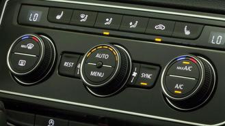 Trời rét đậm nên chỉnh điều hòa ô tô ở mức bao nhiêu độ?