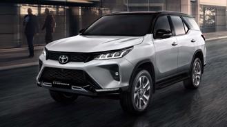 Toyota Fortuner 2020 lộ giá ngang ngửa Kia Sorento mới