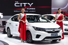 10 xe bán chậm nhất tháng 10/2020