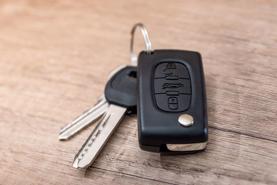 Có nên để chìa khóa ô tô chung với nhiều loại chìa khóa khác?