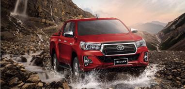 Toyota công bố giá bán lẻ mới cho Hilux, Fortuner TRD 2019 