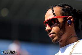 Tay đua F1 phải nặng tối thiểu bao nhiêu kg?