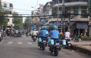 Thanh tra giao thông không được dừng xe kiểm tra trên đường