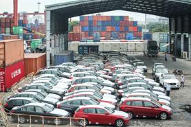 Ô tô nhập khẩu về nước èo uột tháng đầu năm