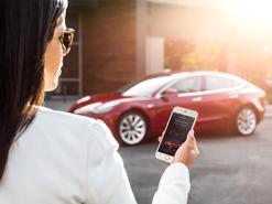 Chủ xe Tesla khóa trái tên cướp nhờ công nghệ “xịn xò”