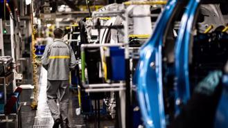 Pháp tung gần 9 tỷ USD cứu ngành ô tô