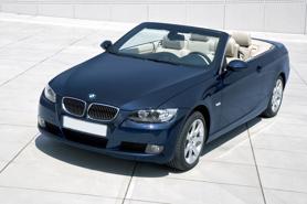 Gần 900 xe sang BMW 3 Series triệu hồi tại Việt Nam