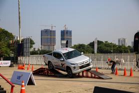 Mitsubishi mạnh tay giảm giá, ưu đãi cuối năm