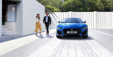 Cận cảnh xe thể thao 2 chỗ Jaguar F-TYPE mới