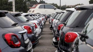 Tồn kho chất đống, Fiat Chrysler kích cầu mạnh nhất 10 năm