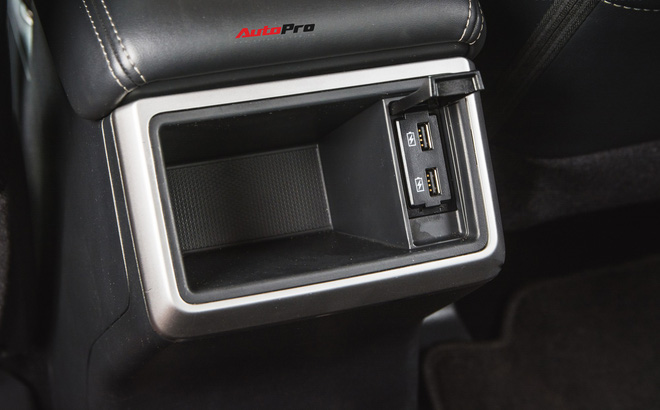 Đ&#226;y l&#224; c&#225;ch Mitsubishi Triton 2019 chi&#234;u dụ kh&#225;ch Việt kh&#244;ng mua Ford Ranger - Ảnh 9