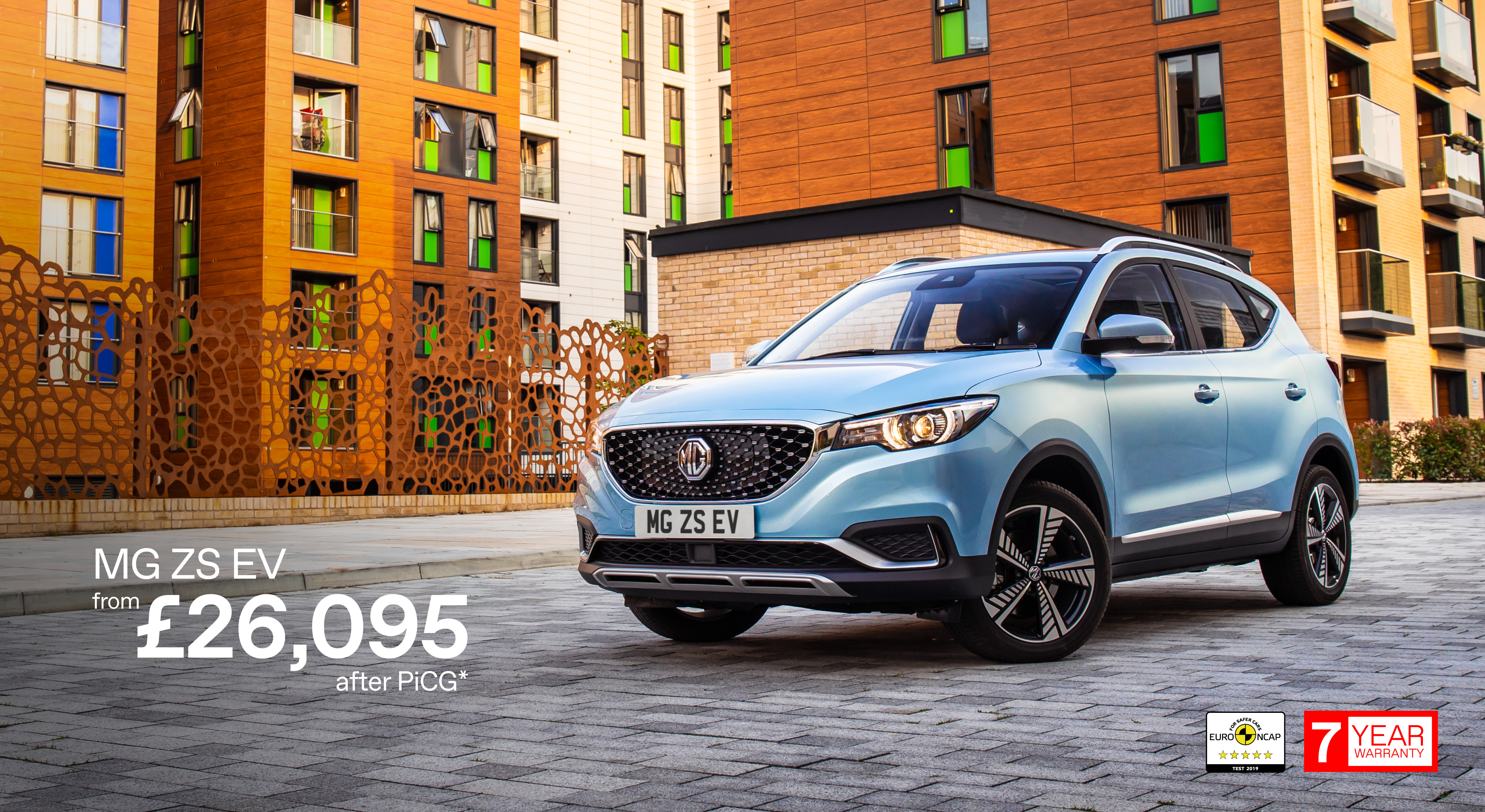 Tại Anh, SUV điện MG ZS có giá 26.095 bảng Anh (820 triệu đồng) cho phiên bản Excite.