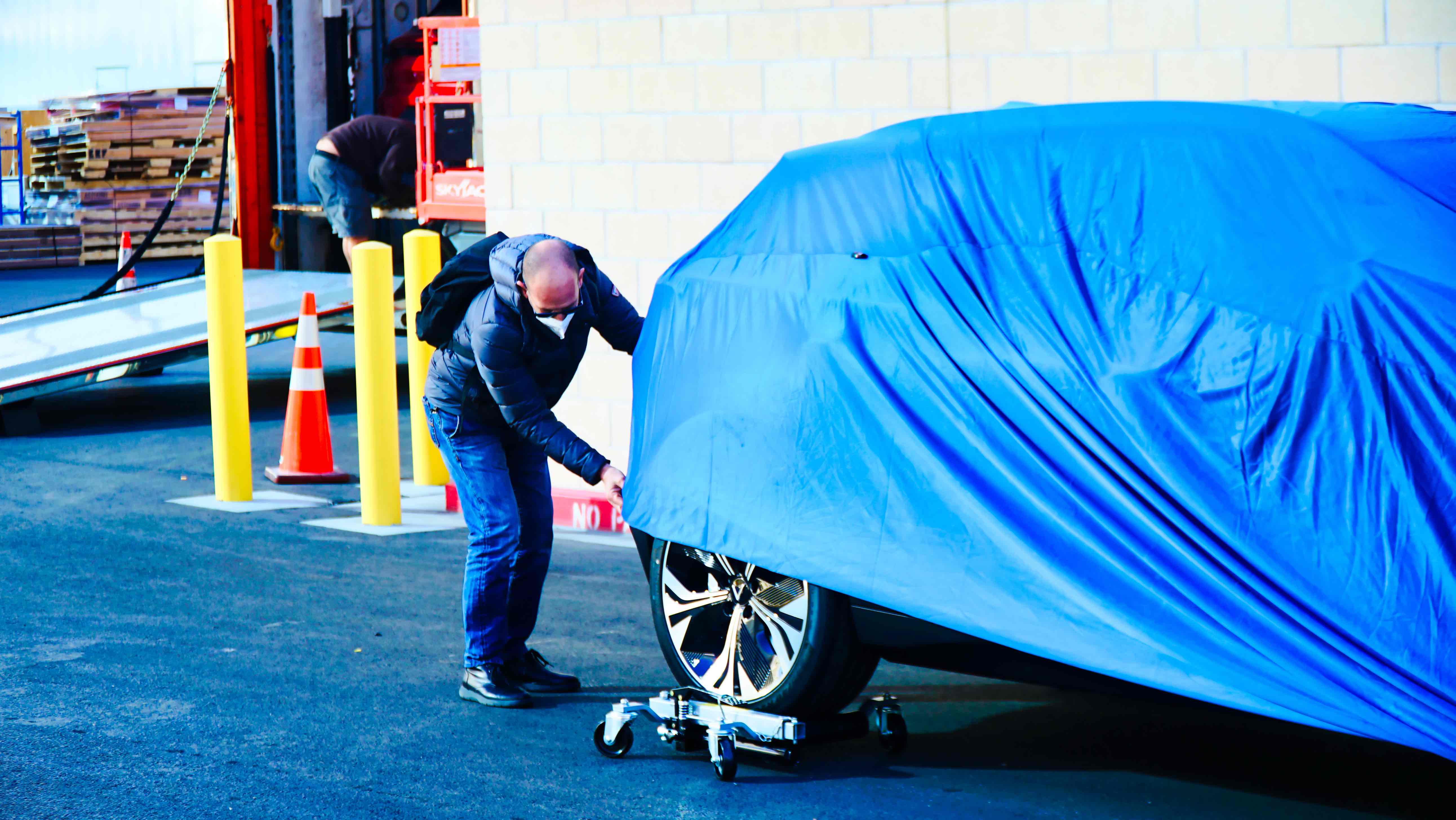 H&#233; lộ h&#236;nh ảnh gian h&#224;ng v&#224; xe điện VinFast chuẩn bị tr&#236;nh l&#224;ng tại CES 2022 - Ảnh 6