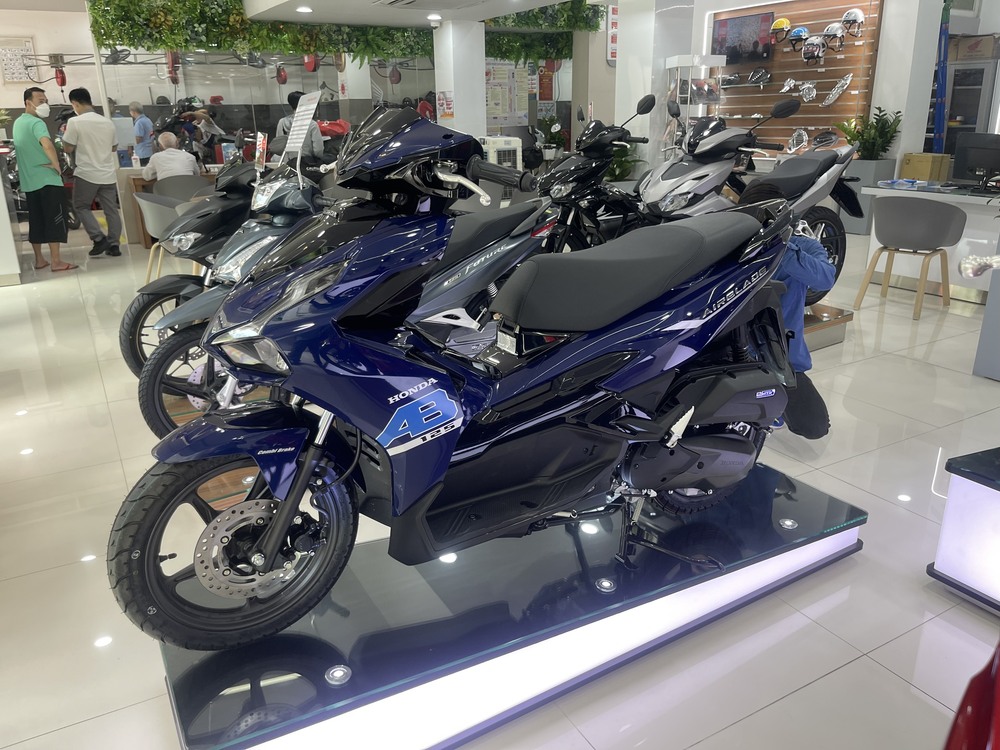 Xe tay ga hiện khá khan hàng.