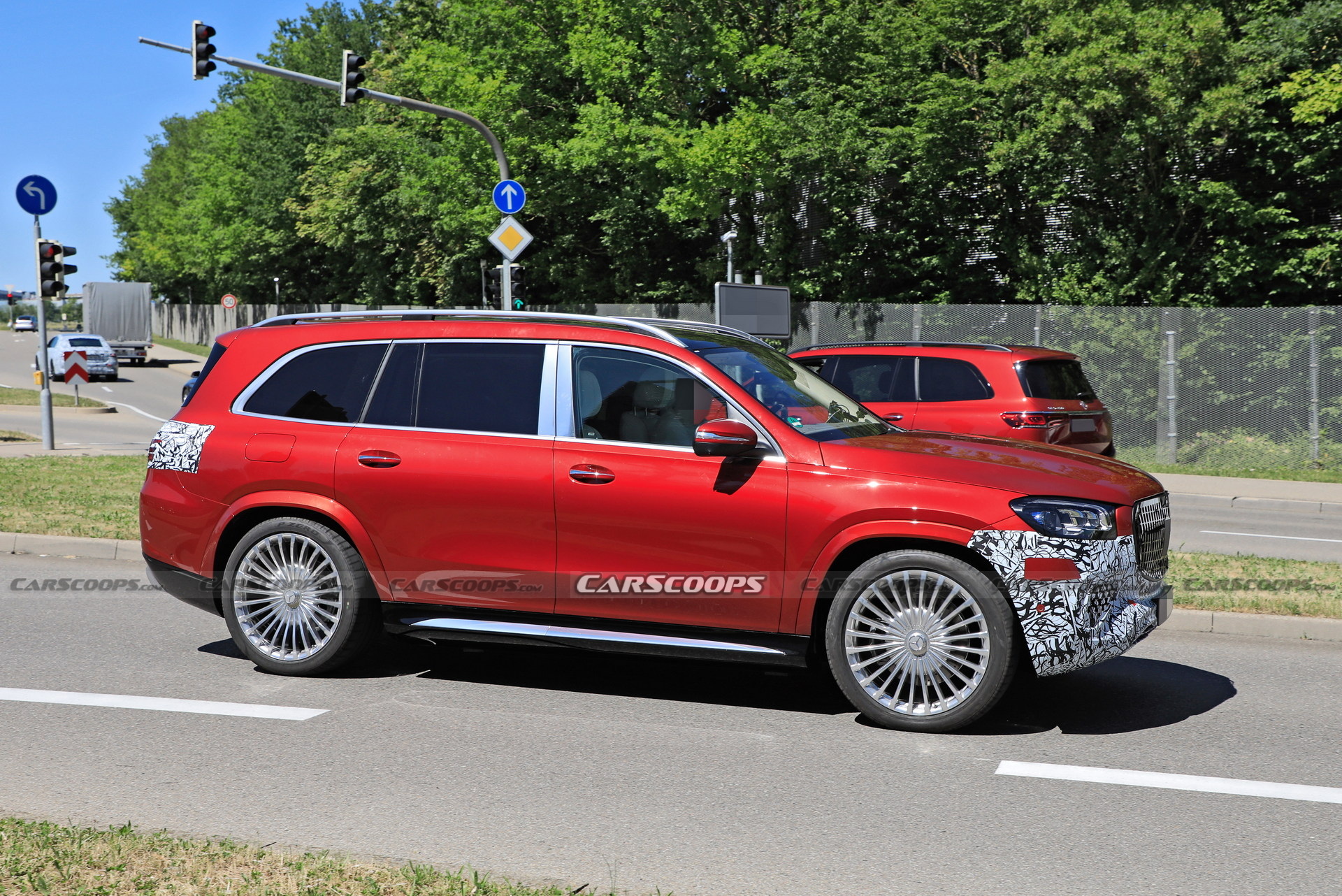 MercedesMaybach GLS 2024 bản facelift lộ hình ảnh mới AutoMotorVN