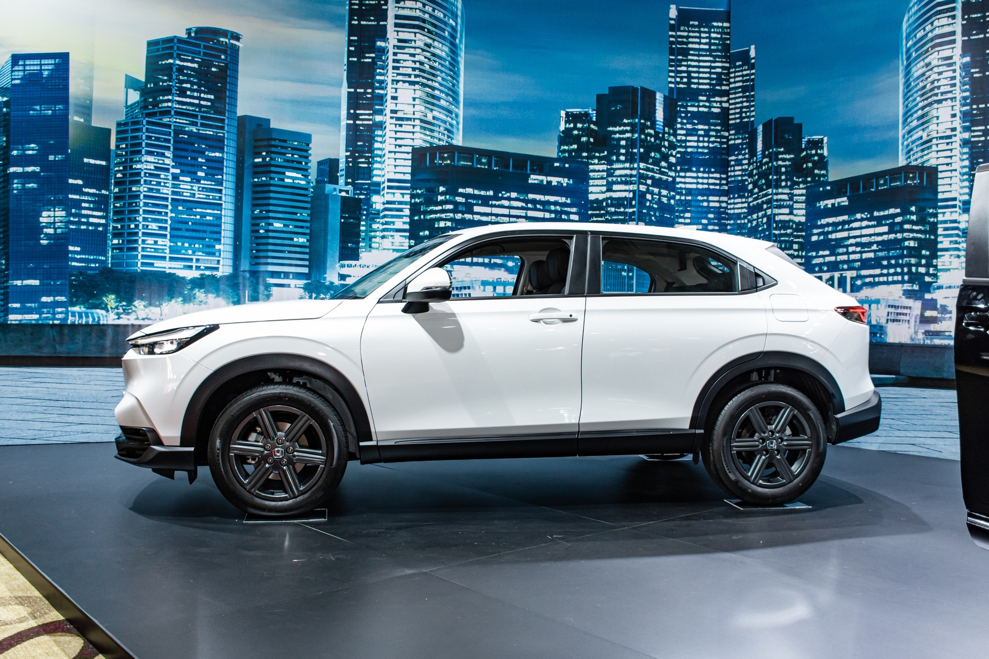 Honda HR-V 2022 tiếp tục được nhập khẩu nguyên chiếc từ Thái Lan