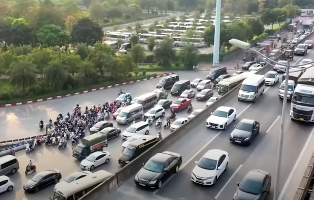 Hà Nội: Ùn tắc giảm sau thí điểm phân luồng giao thông một số “điểm nóng”