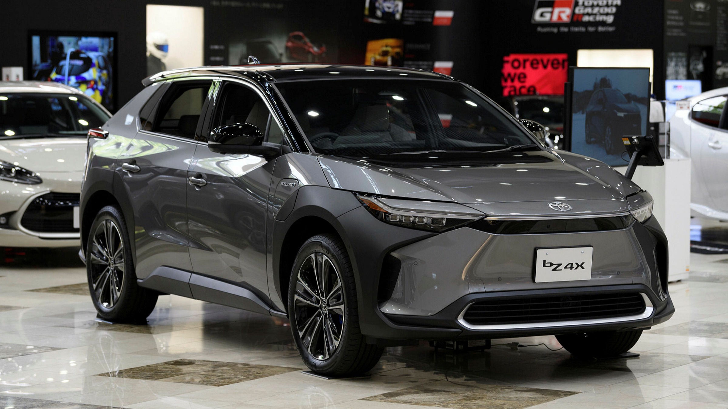 Toyota triệu hồi hàng nghìn xe điện SUV bZ4X sau khi ra mắt chưa đầy 2 tháng