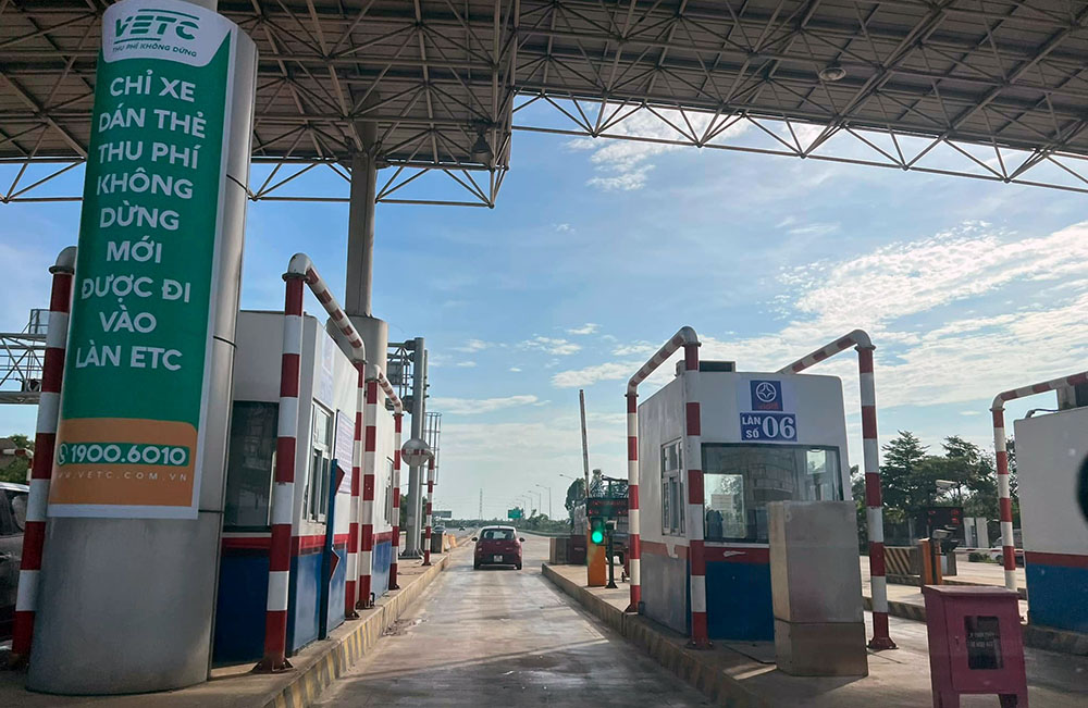 Từ 1/8, thu phí tự động hoàn toàn các tuyến đường cao tốc trên cả nước