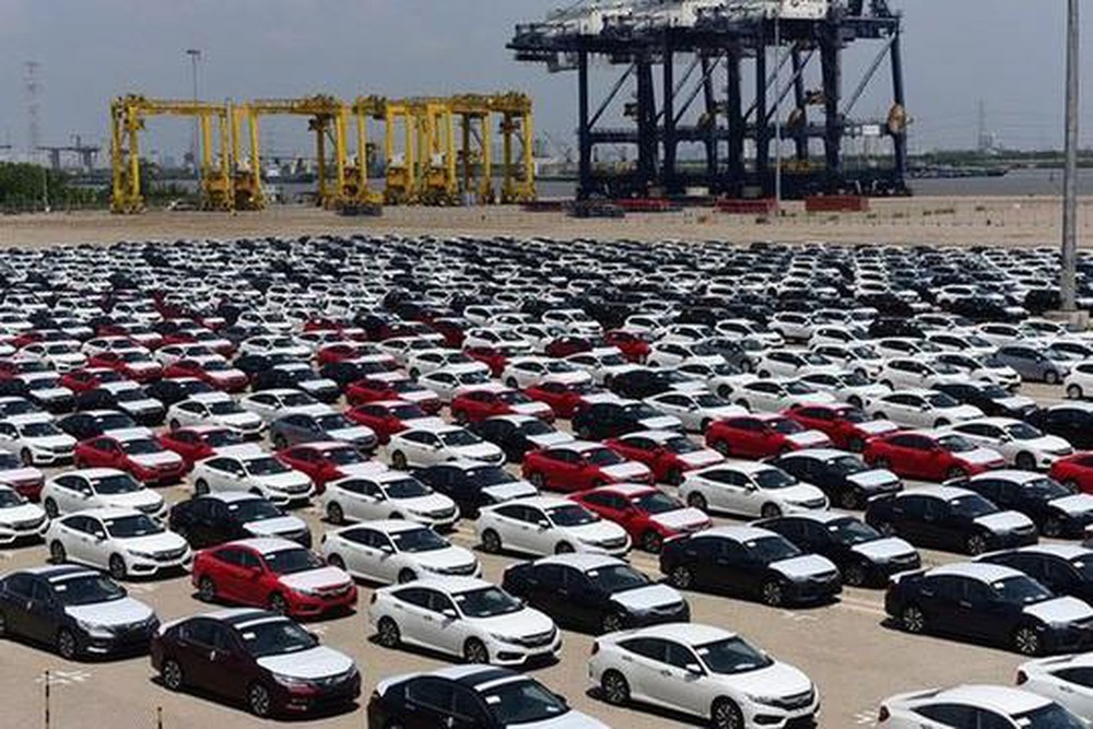 Sau vụ việc xe biếu tặng, Bộ Tài chính lấy ý kiến sửa quy định về thủ tục nhập khẩu ô tô không nhằm mục đích thương mại