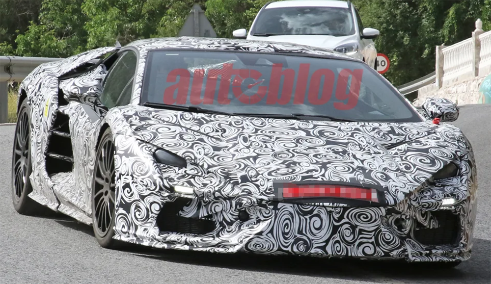 Lộ ảnh siêu xe mới của Lamborghini
