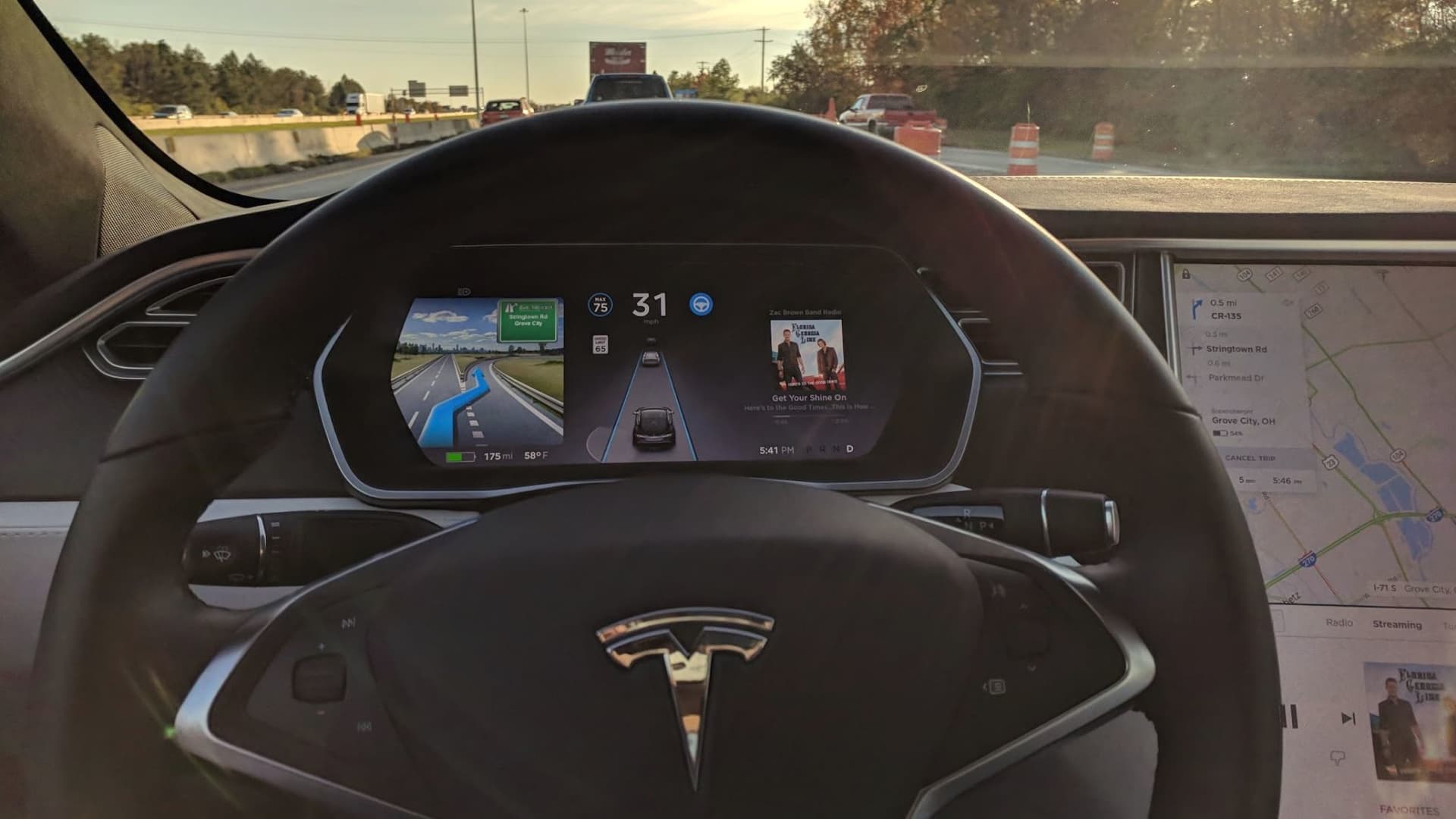 Tòa án ở Đức yêu cầu Tesla bồi thường hơn 100.000 USD cho khách hàng vì sự cố Autopilot