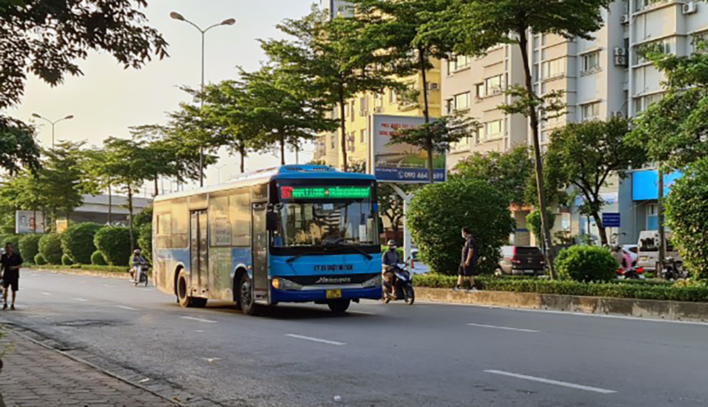 Hà Nội sẽ thay thế 100% xe buýt chạy xăng bằng xe buýt điện năm 2025
