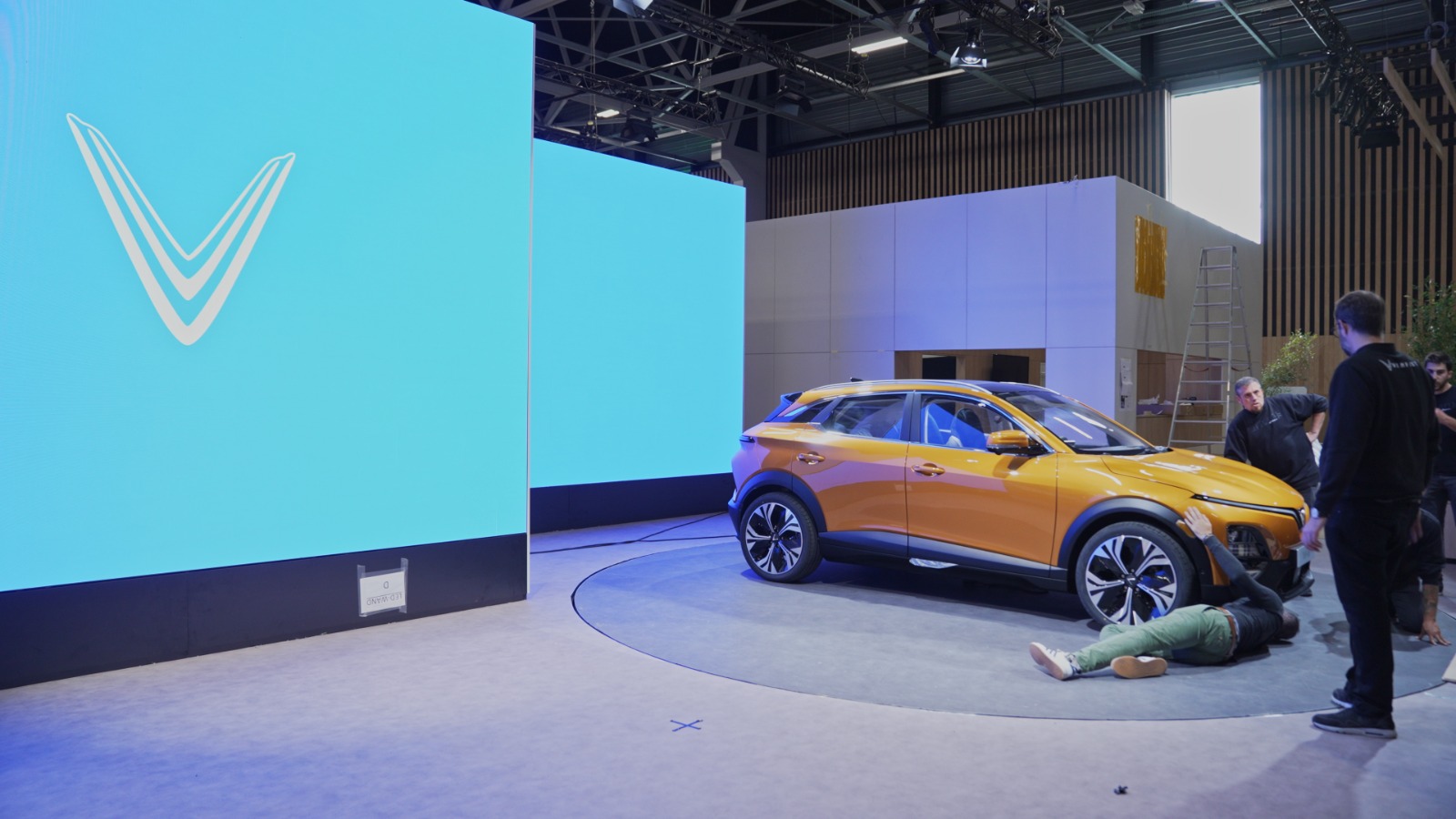 Ngày 17/10, Triển lãm Paris Motor Show 2022 sẽ chính thức khai mạc với giới truyền thông, báo chí, trước khi mở cửa đón công chúng kể từ ngày mai (18/10/2022). Triển lãm Paris Motor Show 2022 sẽ kéo dài đến hết ngày 23/10/2022. 