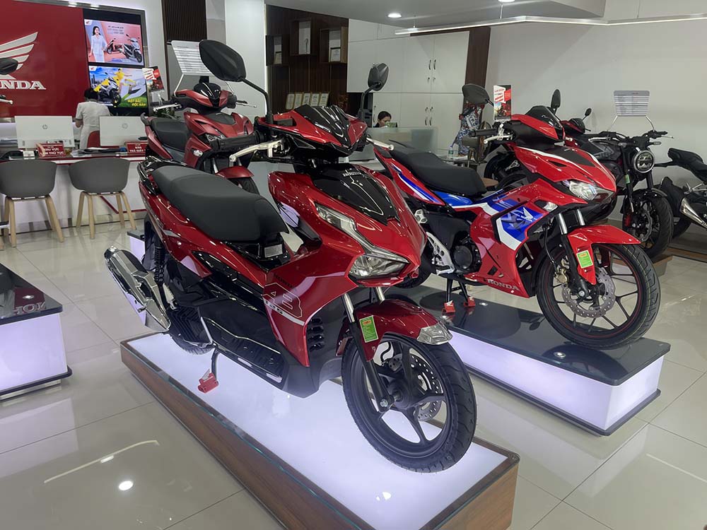 Thị trường xe máy Việt đang trên đà sụt giảm dần.