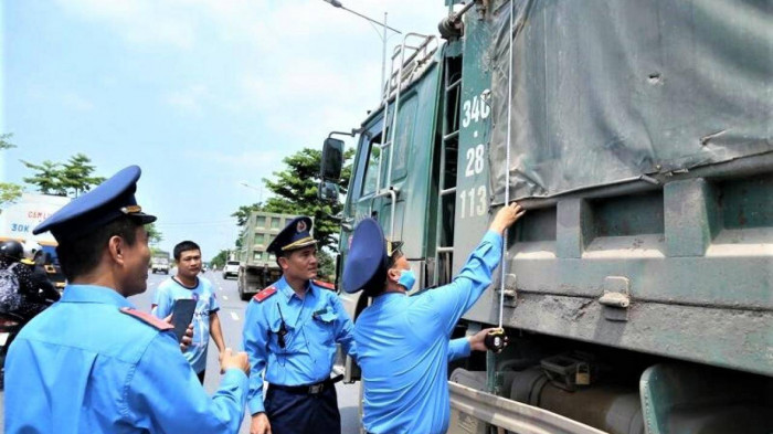 Thanh tra giao thông phát hiện và xử phạt hơn 14.000 xe vi phạm tải trọng trên cả nước