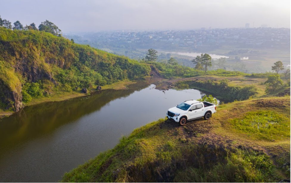 Nissan Navara là một trong những lựa chọn phù hợp để chinh phục một cung đường khó.