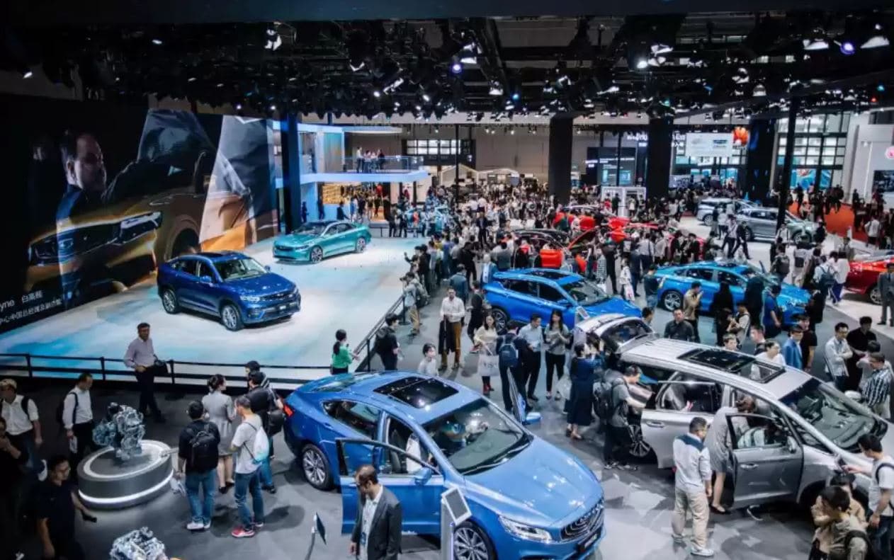 Các nhà sản xuất ô tô OEM "nước ngoài" tại Trung Quốc gặp khó