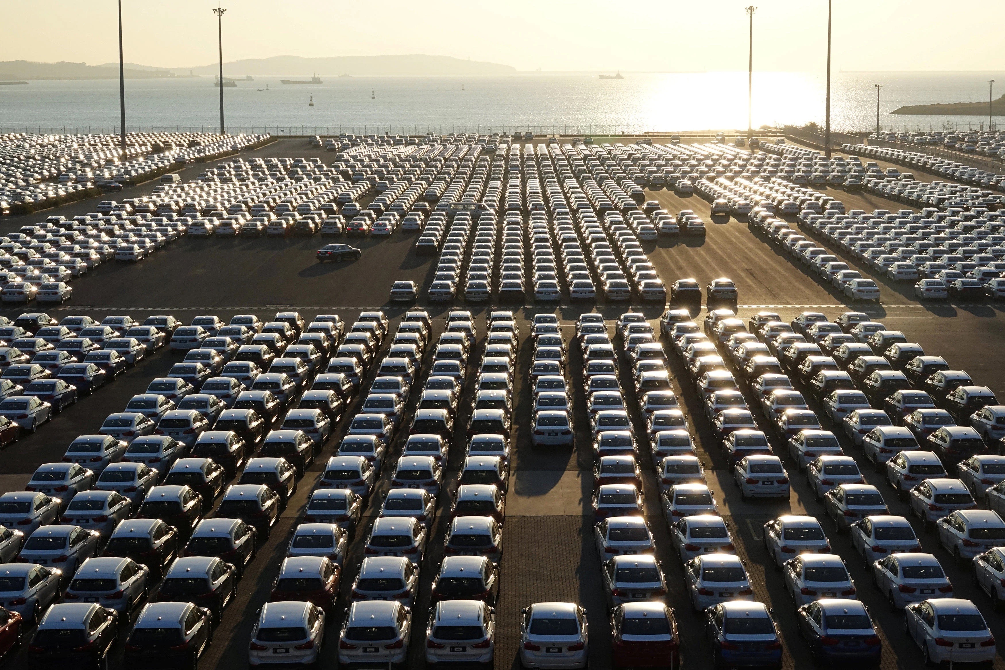 Trung Quốc soán ngôi quốc gia xuất khẩu ô tô lớn thứ 2 trên thế giới, chỉ sau Nhật Bản