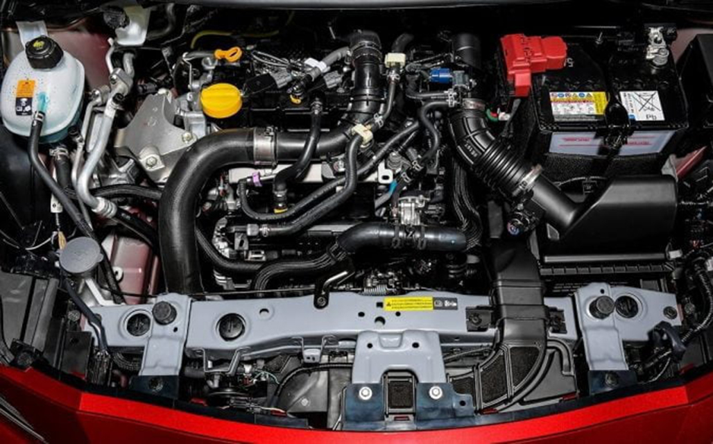 Động cơ trên Almera được đánh giá cao.