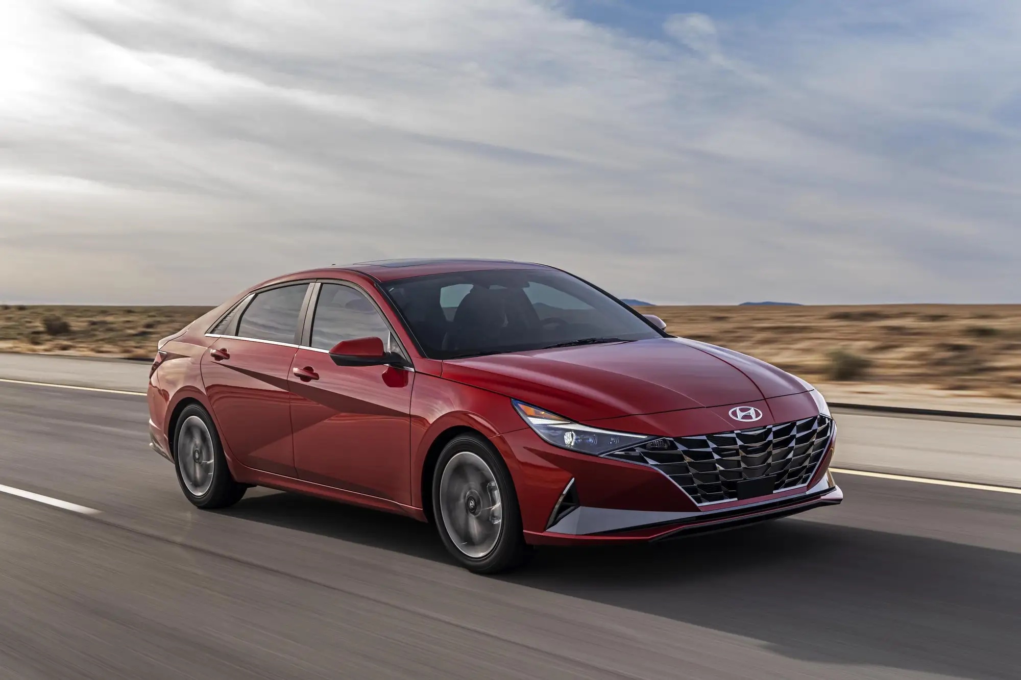 Hyundai Elantra 2021 là một trong những mẫu xe được cập nhật phần mềm chống trộm miễn phí trong tháng 6 sắp tới.