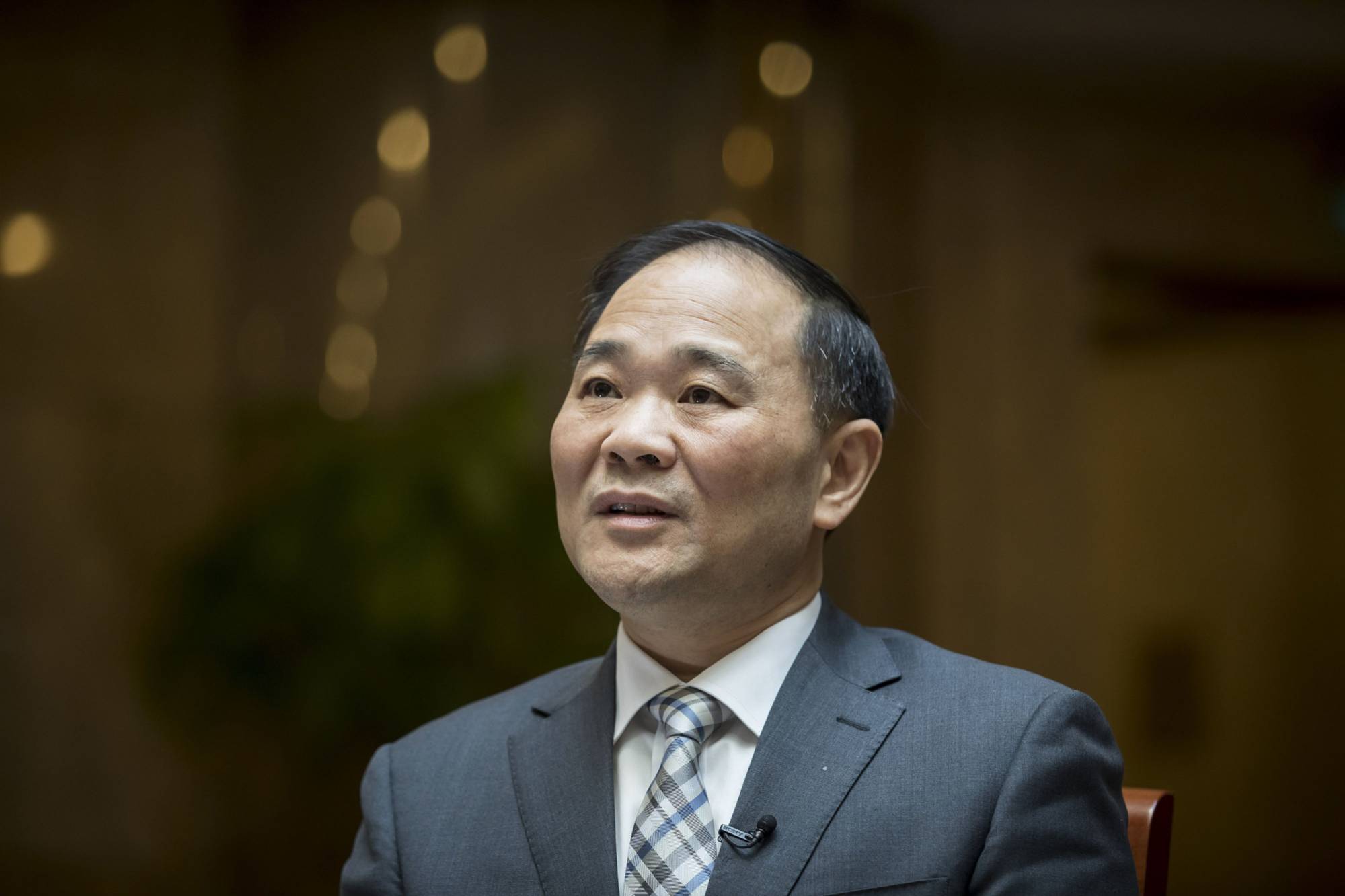 Tỷ phú Li Shufu. Ảnh: Bloomberg.