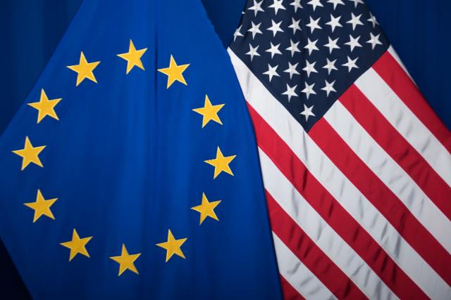 Vì sao châu Âu “chật vật” cạnh tranh với Mỹ về trợ cấp xanh?