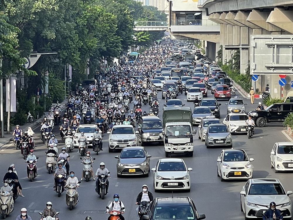 Mục tiêu xuất khẩu 90.000 xe ô tô và 10 tỷ USD giá trị xuất khẩu linh kiện phụ tùng vào năm 2035 như nêu tại Chiến lược phát triển ngành công nghiệp ô tô Việt Nam năm 2025, tầm nhìn đến 2035 sẽ không thể đạt được nếu không có những chính sách thúc đẩy kịp thời trong giai đoạn ngắn hạn 2023, trung hạn 2027 và dài hạn đến năm 2035.  
