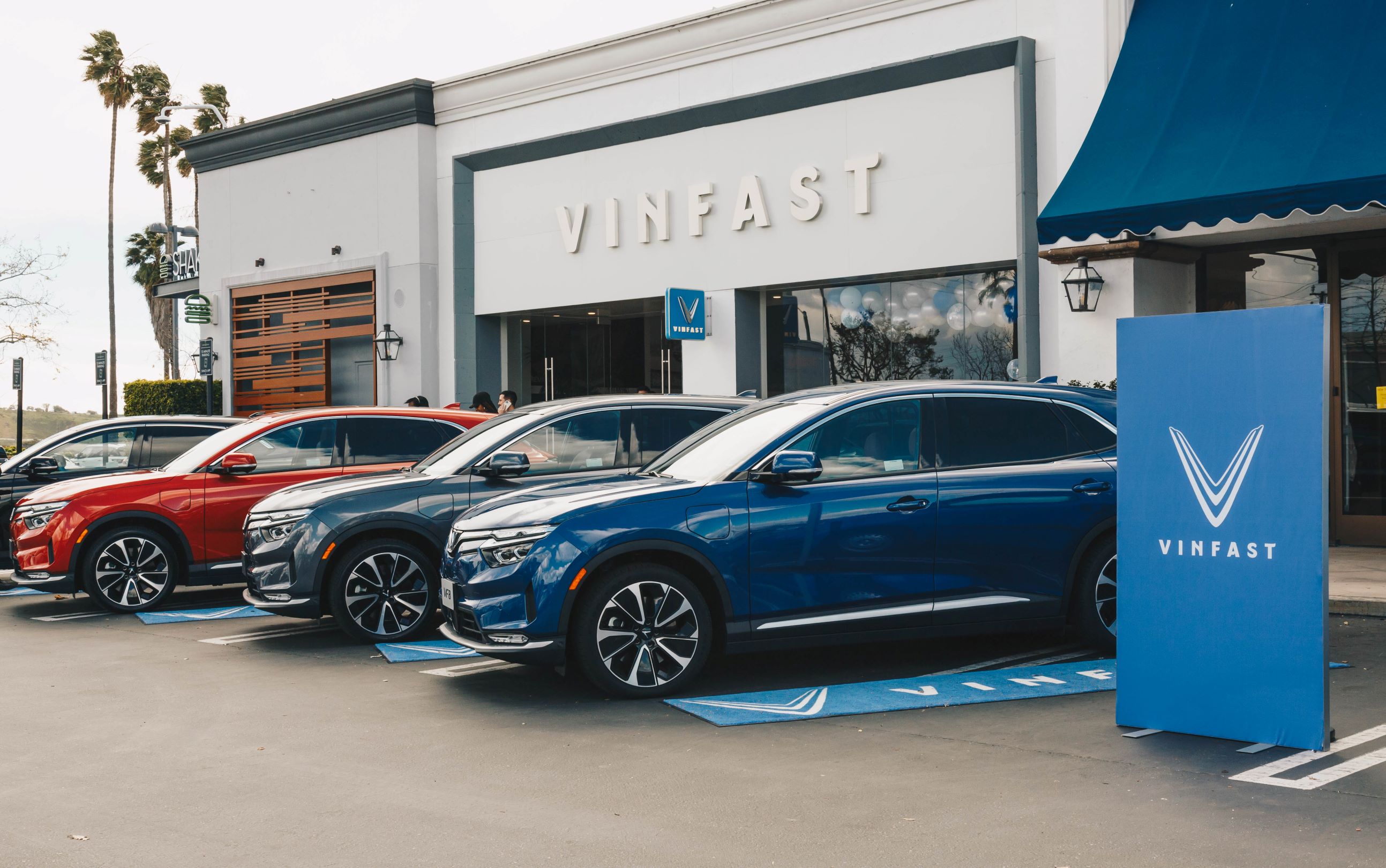 VinFast và các startup xe ô tô điện hàng đầu thế giới: Ai có thể vượt qua được Tesla?