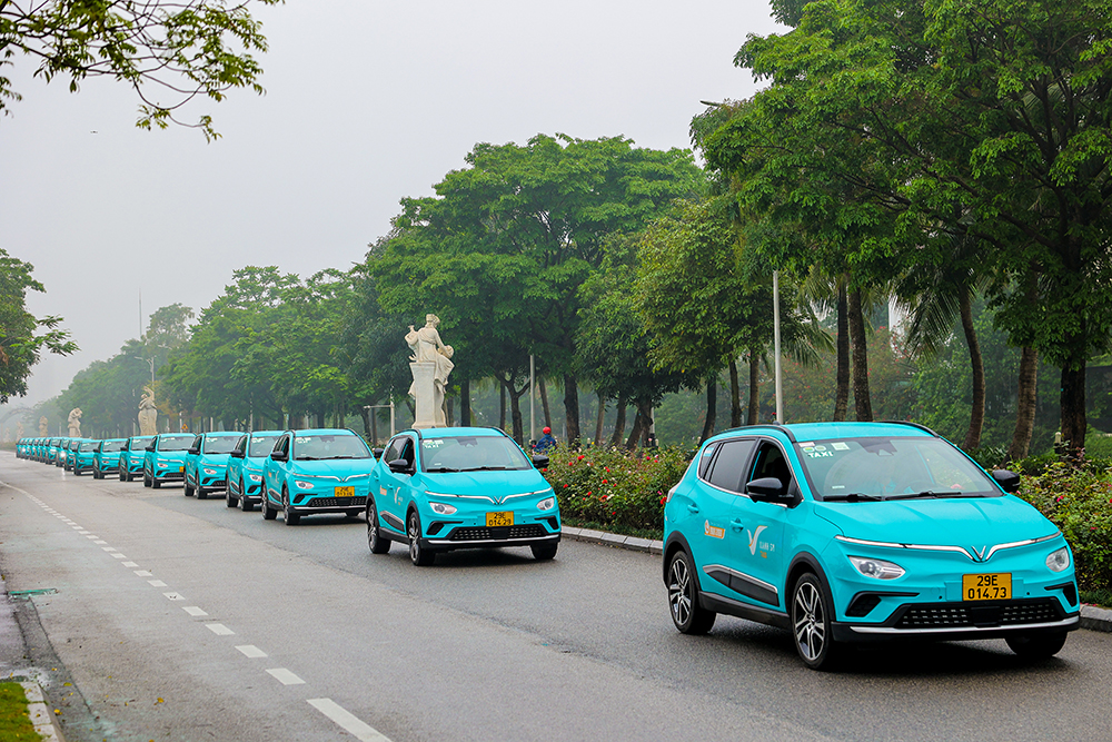 Hãng taxi thuần điện đầu tiên của Việt Nam ra mắt: Thách thức không nhỏ cho taxi truyền thống