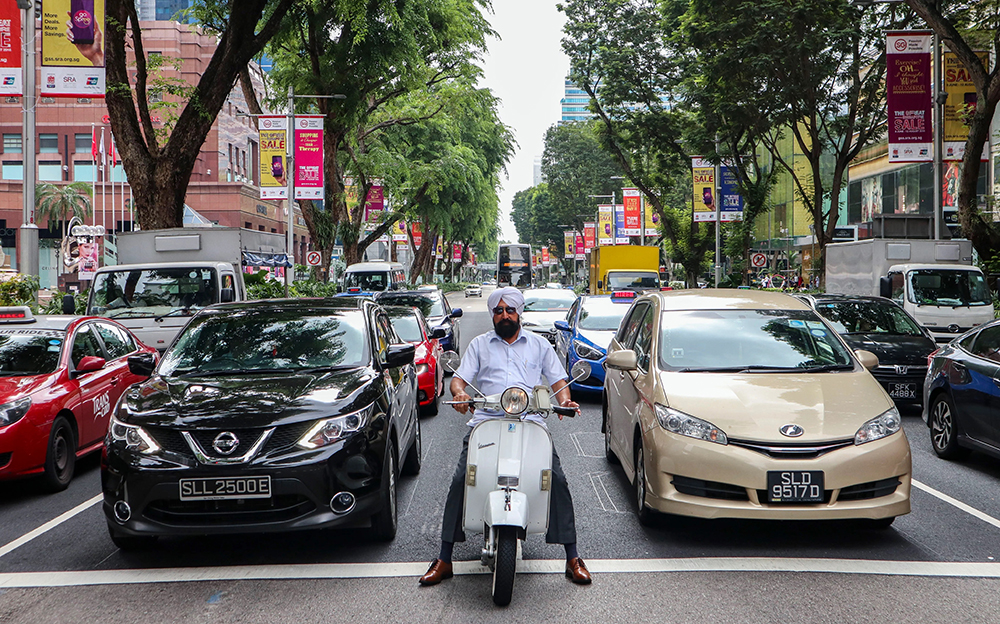 Giấy phép sở hữu ô tô: “Giấc mơ xa xỉ” của tầng lớp trung lưu ở Singapore