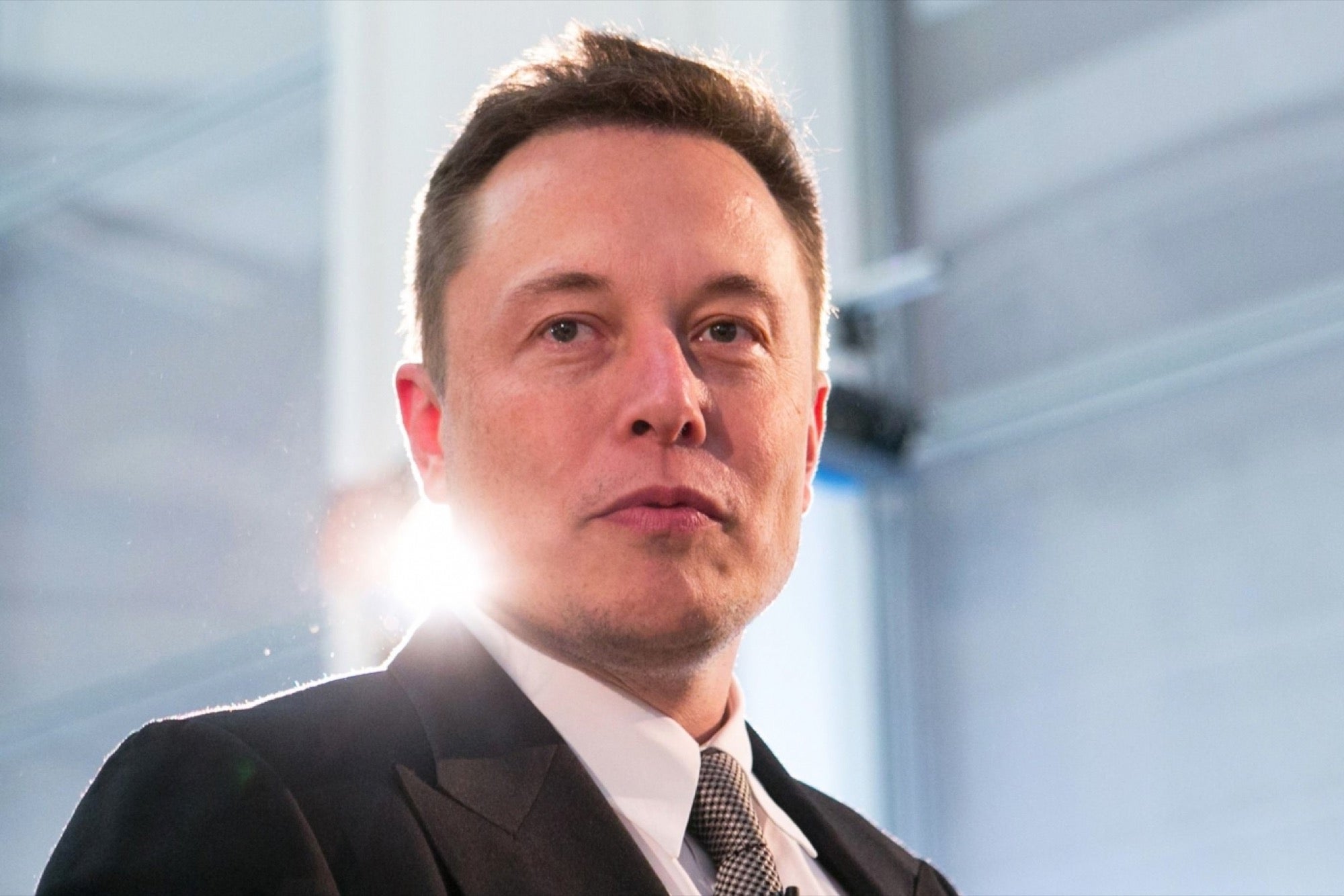 Tesla “quay xe” dùng quảng cáo truyền thống và toan tính của Elon Musk