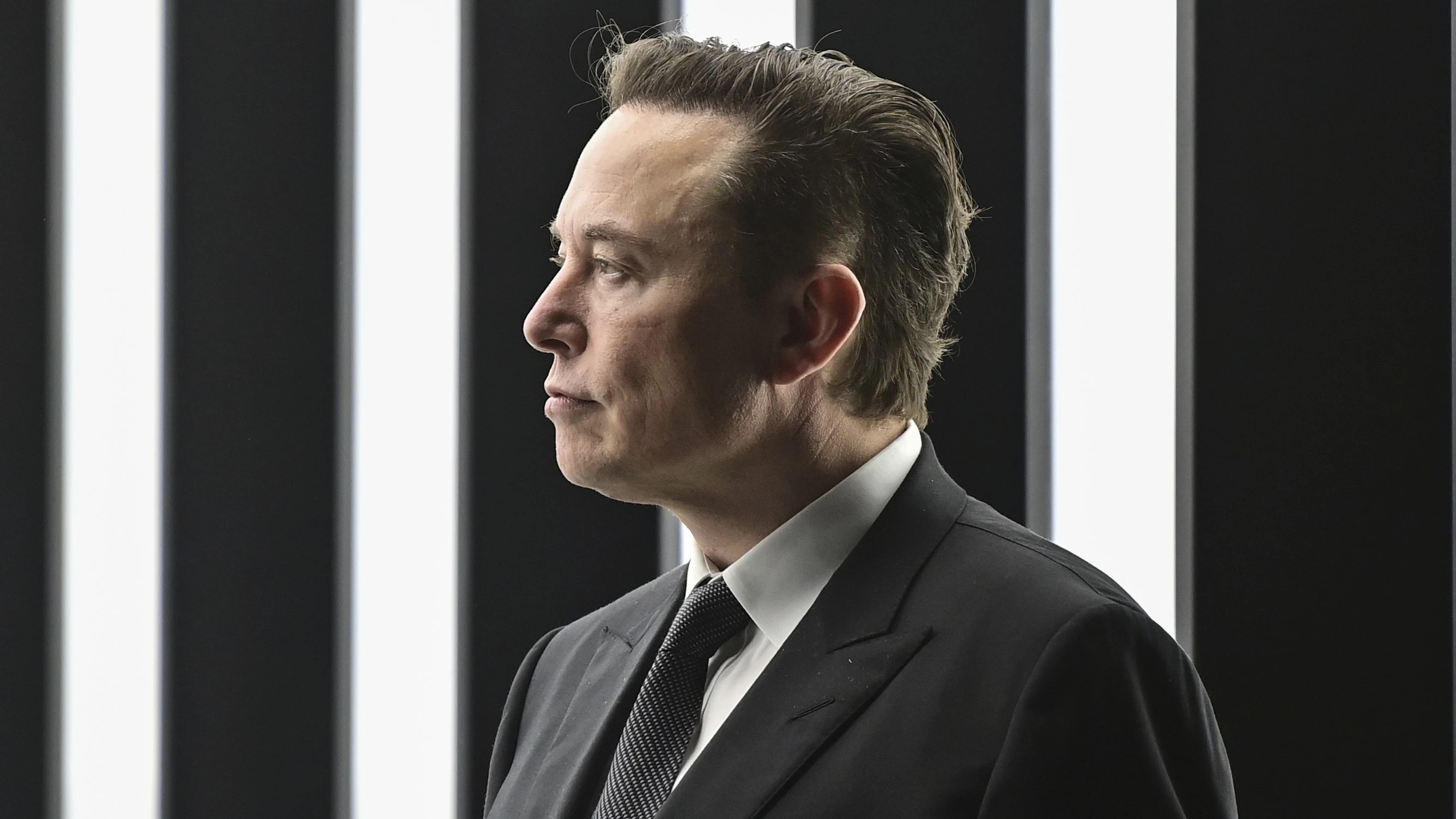 Elon Musk quản trị quỹ thời gian cá nhân một ngày như thế nào?