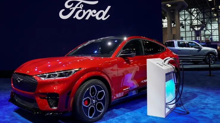 CEO Ford: Các nhà sản xuất xe điện Trung Quốc mới là đối thủ đáng gờm nhất